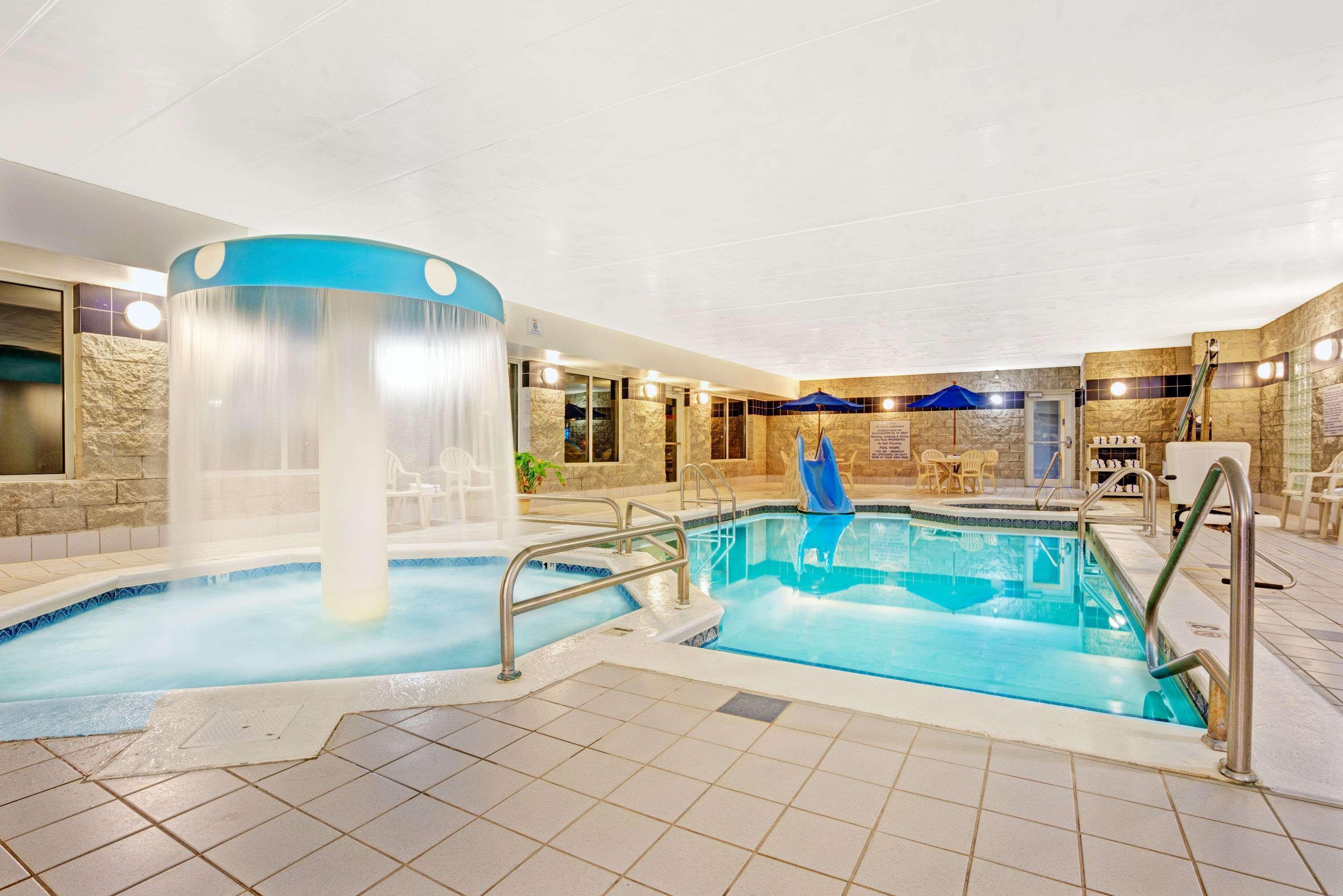 Hotel Baymont By Wyndham Wahpeton Exterior foto